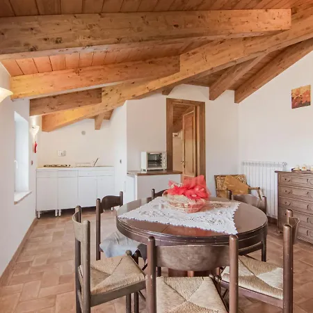 Holiday home Belvilla By Oyo Bilocale 2 Piano