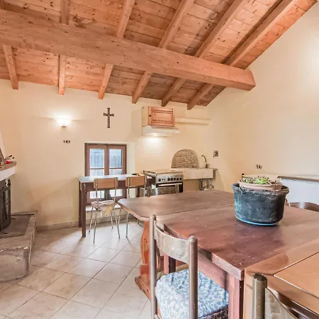 Belvilla By Oyo Bilocale 2 Piano Holiday home *